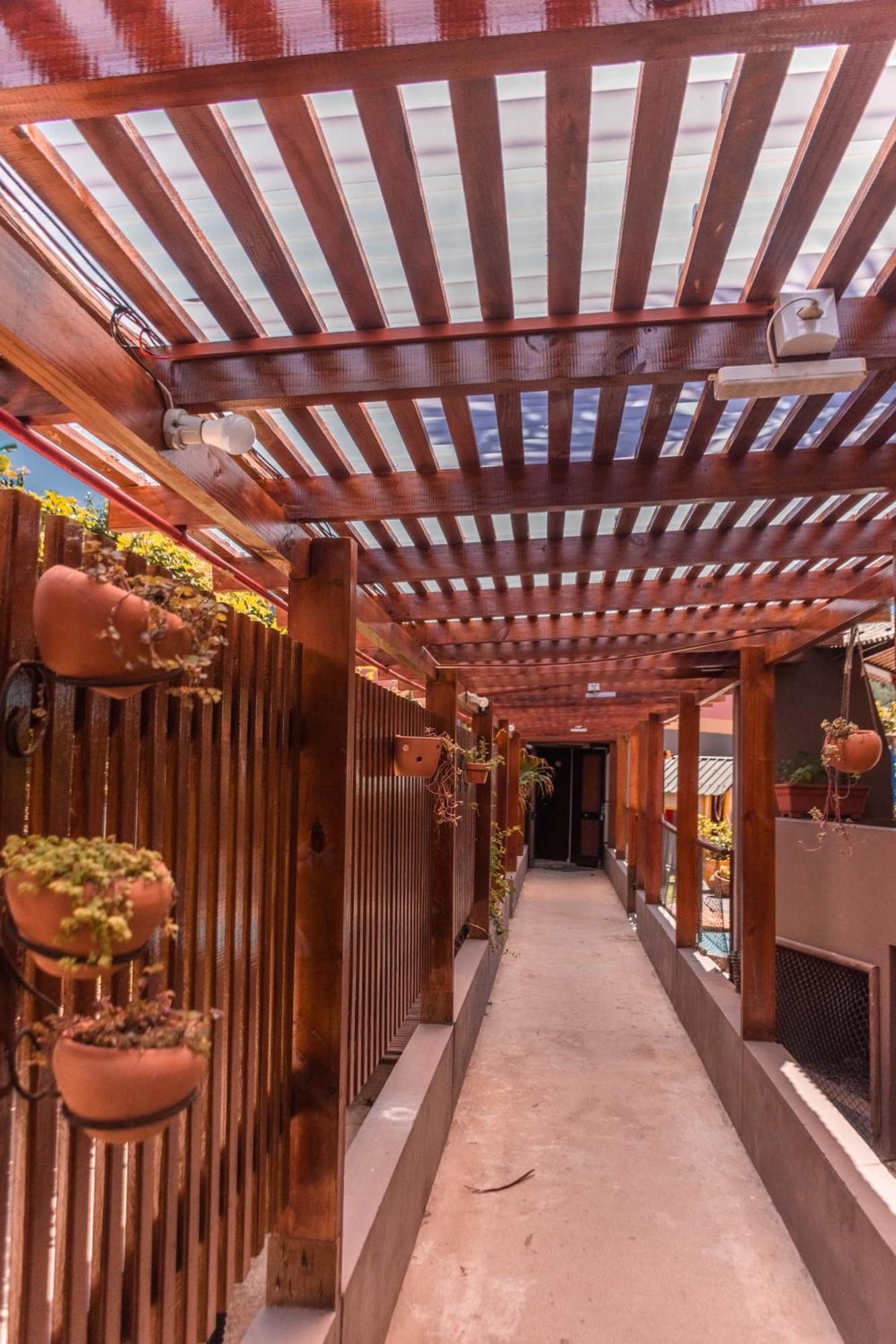 Ferrujao Pousada E Restaurante ガロパバ エクステリア 写真