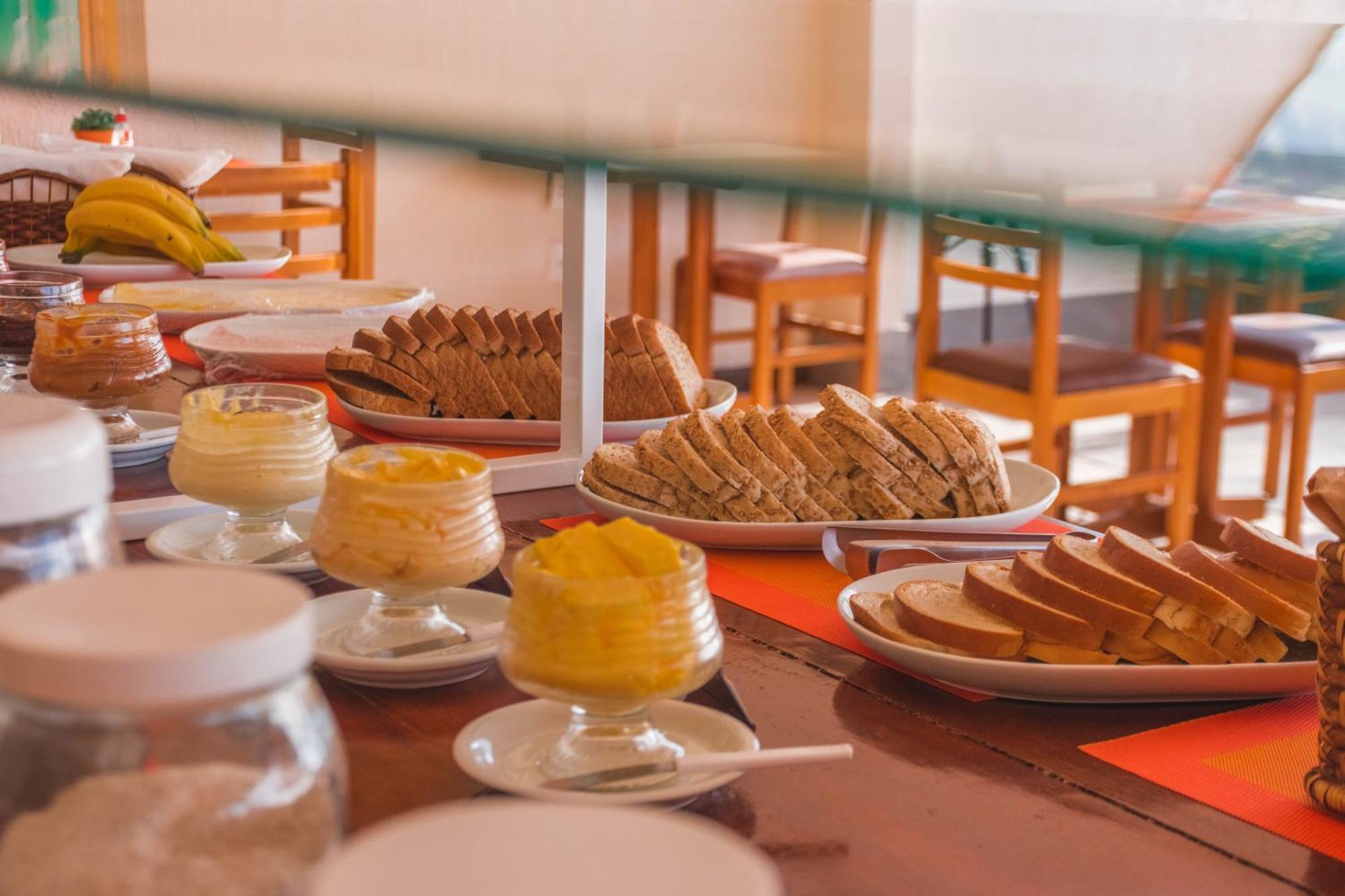 Ferrujao Pousada E Restaurante ガロパバ エクステリア 写真